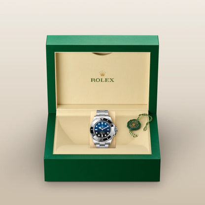 Deepsea– Oystersteel & Blue Dial