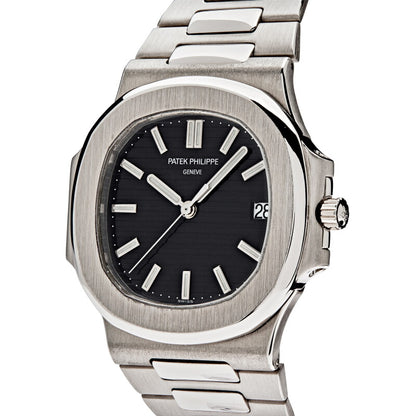 PP Nautilus – Black Dial & Silver