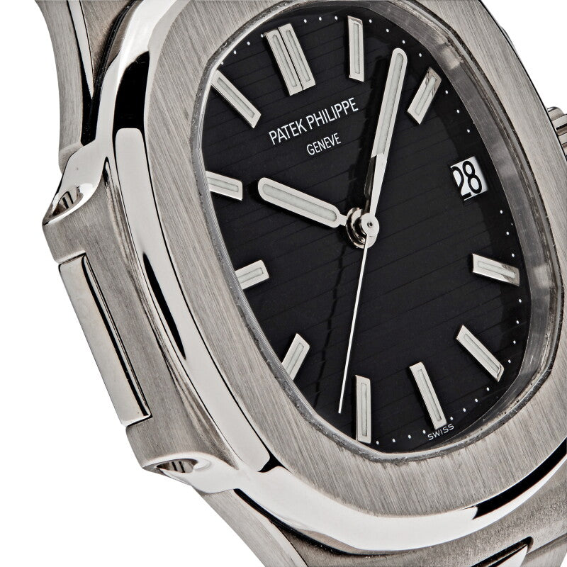 PP Nautilus – Black Dial & Silver