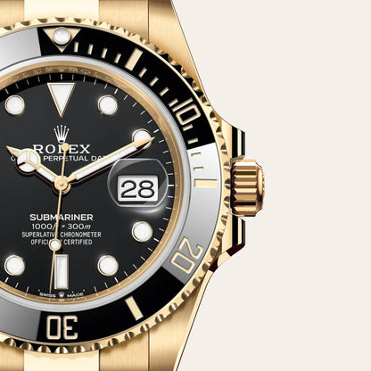 Submariner Date Oyster, 41 mm, or jaune