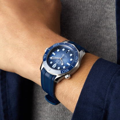 Seamaster Diver 300M – Blue Dial & Blue Rubber Strap