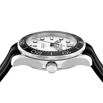 Seamaster Diver 300M – White Dial & Black Rubber Strap