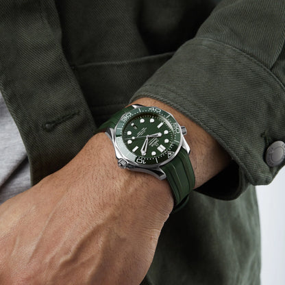 Seamaster Diver 300M – Green Dial & Green Rubber Strap